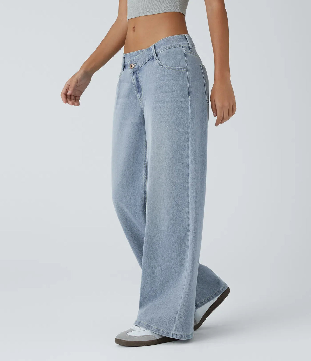 Asymmetric Low-Rise Baggy Wide-Leg Washed Jeans with Zipper Pockets